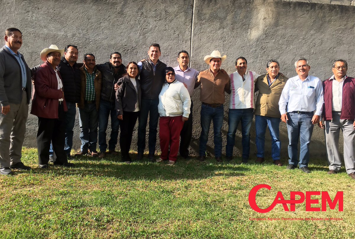 cap_edomex's tweet photo. La unidad, nuestra mayor fortaleza.
Que el 2020 venga colmado de salud, trabajo y bendiciones para todos, son los deseos de sus amigos de #CAPEM.
#UnidosPorElCampo https://t.co/A5KBTpvugc