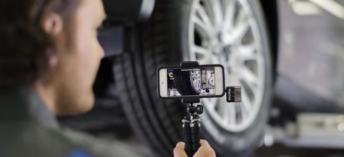 ¿Llegó la hora de hacerle la revisión a tu vehículo? 🚙 

😃Ya no tienes que preocuparte, nosotros te lo haremos mucho más fácil, con nuestro 🎥 #VideoCheck, simplemente a tiro de smartphone 📲 y sin tener que desplazarte del lugar en el que te encuentres. 
#Ford #Innovación