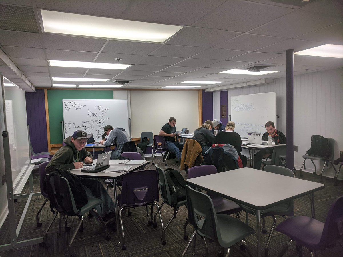 KSUGrainSci's tweet photo. The #GrainScience study room is full this morning with Milling Science seniors studying for Dr. Dogan's Pneumatics final exam! https://t.co/jH87eLBUPm