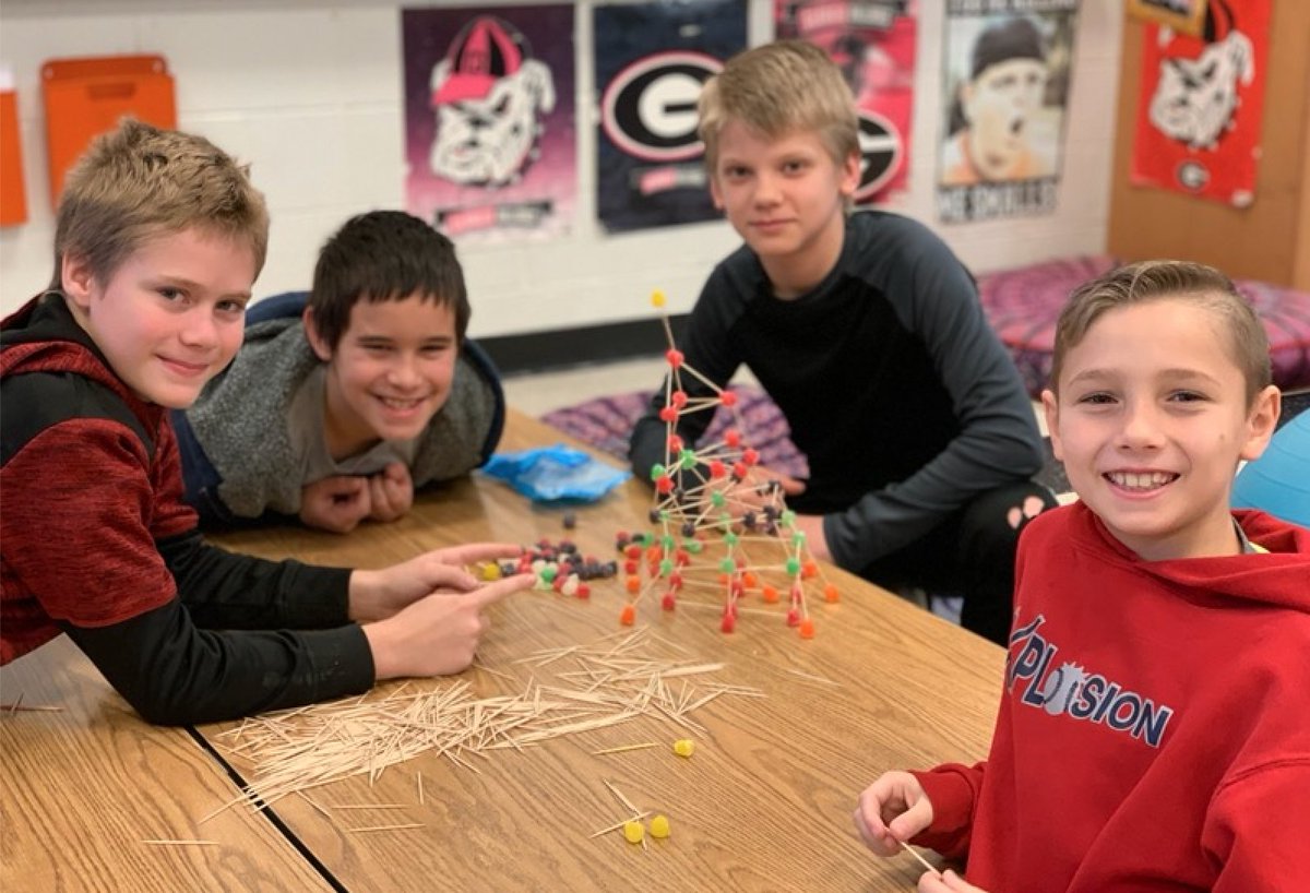 NAO_Elementary's tweet photo. 20 Days of Giving Challenge @WalkerCoSchools Day 19: Give the gift of innovation. Challenge someone to try something new and do something great! Our 5th graders accepted the challenge of working as a team to build the tallest tree. #IntentionalWellness #GiveToOthers #NES2019 https://t.co/4luQDaD5To