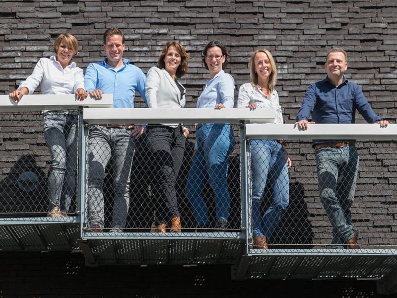 Het jaar 2019 was mooi. Samen met onze klanten en partners in crime hebben we het onderwerp 'digitale sociale innovatie' nadrukkelijk op de kaart gezet. In 2020 bouwen we graag verder!

Op naar een gezond, sociaal en innovatief 2020!
Fijne feestdagen!
Team Present Media