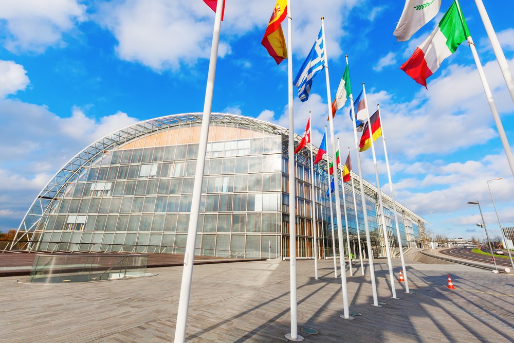 HarleyDHL's tweet photo. In a drive to help combat climate change the European Investment Bank will stop funding fossil fuel projects at the end of 2021. This will cut yearly investments by $2.2 billion. Is this withdrawal of investment a one off or the first of many? https://t.co/f36NmjXWaD #oilandgas https://t.co/HtuJr1KrQK