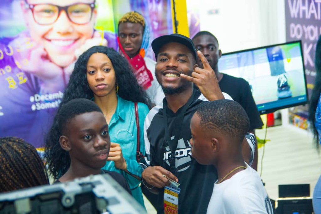 Msmenalicious's tweet photo. If you were not at the @FirstBankngr Street Souk yesterday, you missed o..
Oya let me drop small gist.. there were Lots of smiles, laughter, happiness and catching up at the street souk.
#FirstBankStreetSouk https://t.co/g6y7f1PPBq