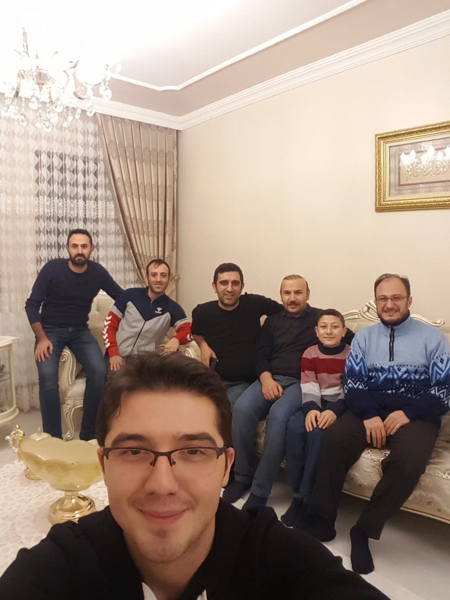 suatozcelik25's tweet photo. Erzurum Saltukbey Ortaokulu veli ziyareti. ⁦@Erzurum_Mem⁩ ⁦@ziyaselcuk⁩ ⁦@skaygusuz⁦@hmzaydg⁩ ⁦@safran1958⁩ ⁦@adnanboyaci⁩ ⁦@ErzurumValilik⁩ #erzurumdavelioeğretmenelele https://t.co/L0g61QuS38