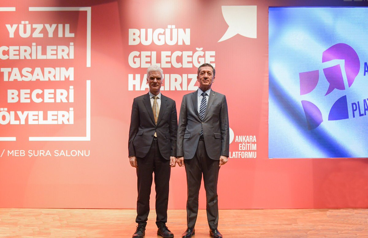 Bakan Selçuk ve PISA Direktörü Schleicher'in katılımıyla "21. Yüzyıl Becerileri ve TBA Konferansı" gerçekleştirildi.

Selçuk: Ortaya koyacağımız değişiklikler, 2021 PISA'da çok daha iyi noktaya gelmemizi sağlayacak.

Haber👉🏻 bit.ly/2ZcDYhS