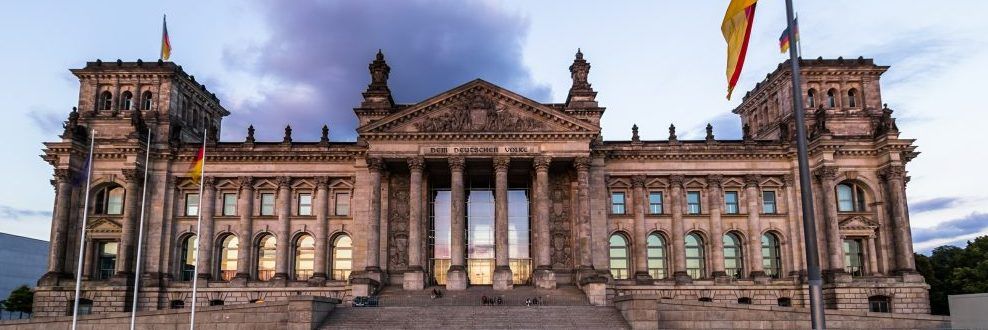 Germany's top business school career destinations start at this very well-known luxury car manufacturer buff.ly/2SjuLmz