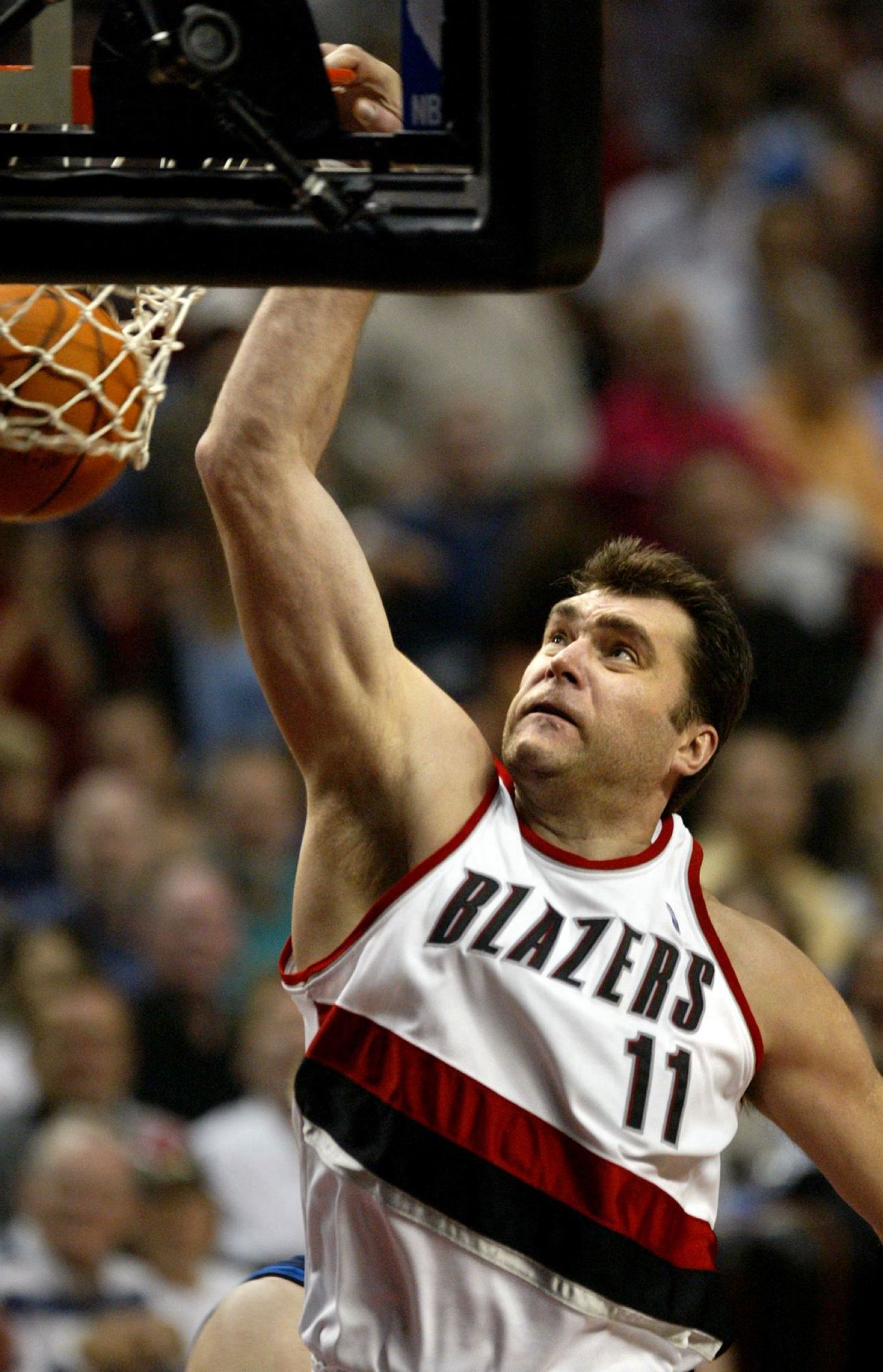 Happy birthday former Blazer Arvydas Sabonis. (He\s 55 today)  