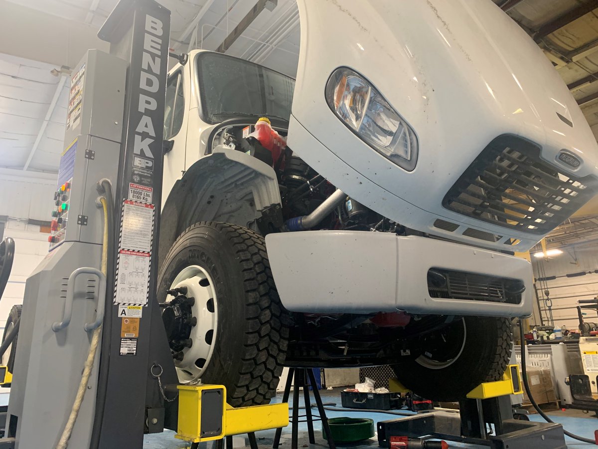 EZTrac's tweet photo. It's been a busy December here at our EZ TRAC plant. Here's another project on a Freightliner M2 utility truck looking to get a hydrostatic AWD front axle. We are still taking orders for Q1 and slots are filling fast. Get your EZ TRAC axle now! Visit us at https://t.co/YoF4L2riWG https://t.co/QIsIJGTRMN