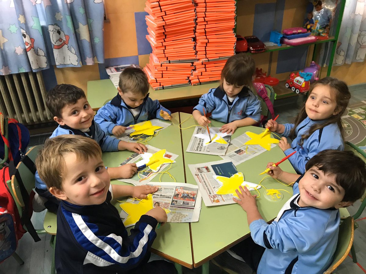 3 years old having fun while singing “twinkle, twinkle little star”. #EnglishIsFun

youtu.be/yCjJyiqpAuU