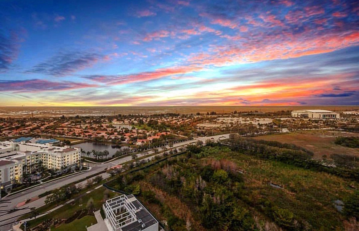 Can you imagine sitting on your balcony, drinking a glass of wine as you stare out into unobstructed views of the Everglades? Each building will be uniquely and strategically built to optimize your beautiful views forever. Never be blocked again. Metropica - It's All Right Here.