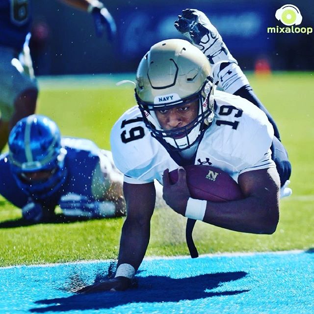 mixaloop's tweet photo. 🎧 What are you doing this Sunday? Getting audio loops saves audio production time. 🎧 -⁣
-⁣
#producer #beats #beatmaker #musi https://t.co/YJZYtnEaHz