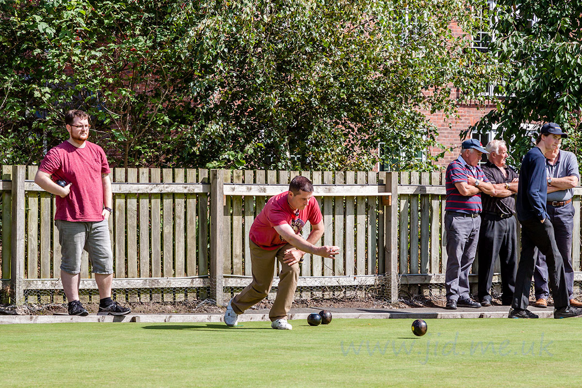 Crosstown Bowling and Social Club has a new website at crosstownclub.co.uk.