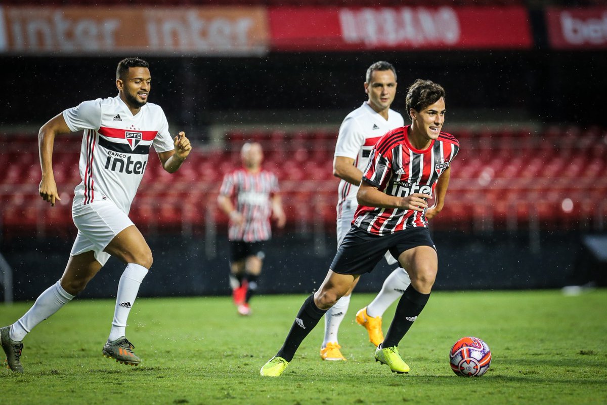 São Paulo FC on X: O lateral-esquerdo Reinaldo, os meias Igor