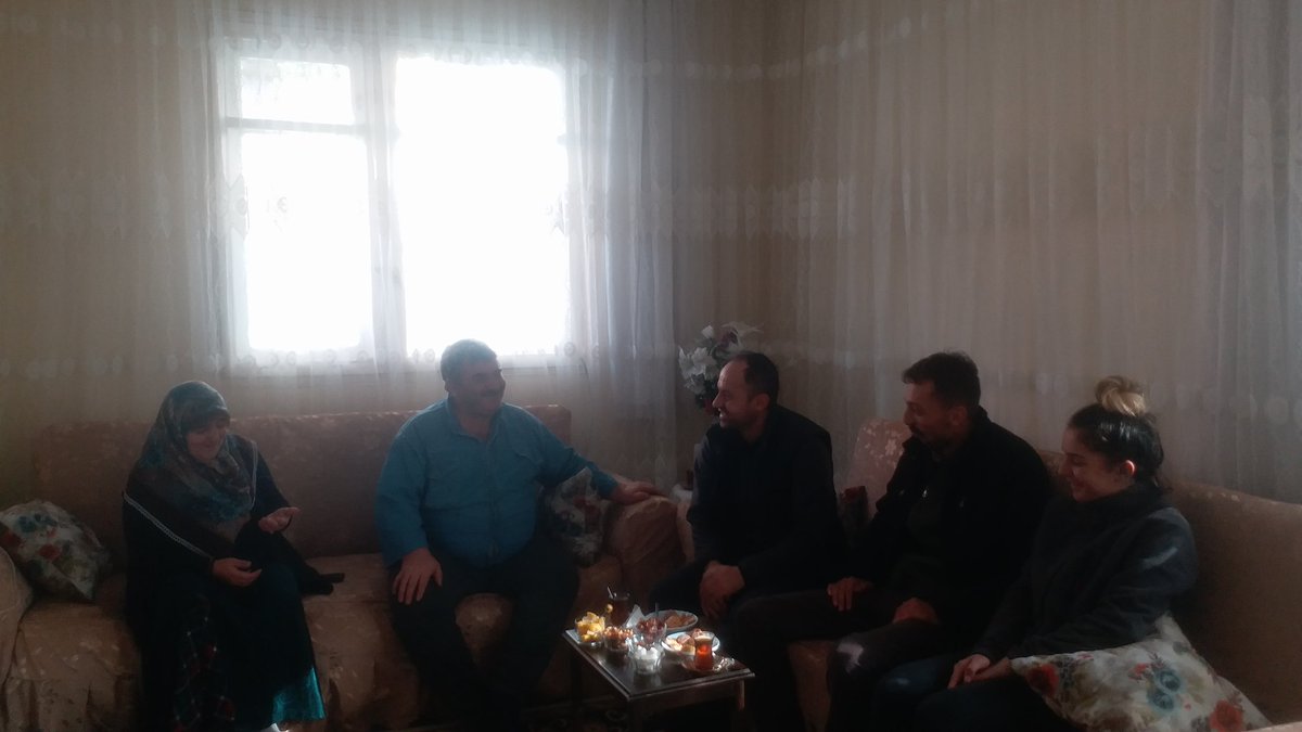 nryldz25's tweet photo. #erzurumdaveliöğretmenelele https://t.co/RZ4E6whdmG