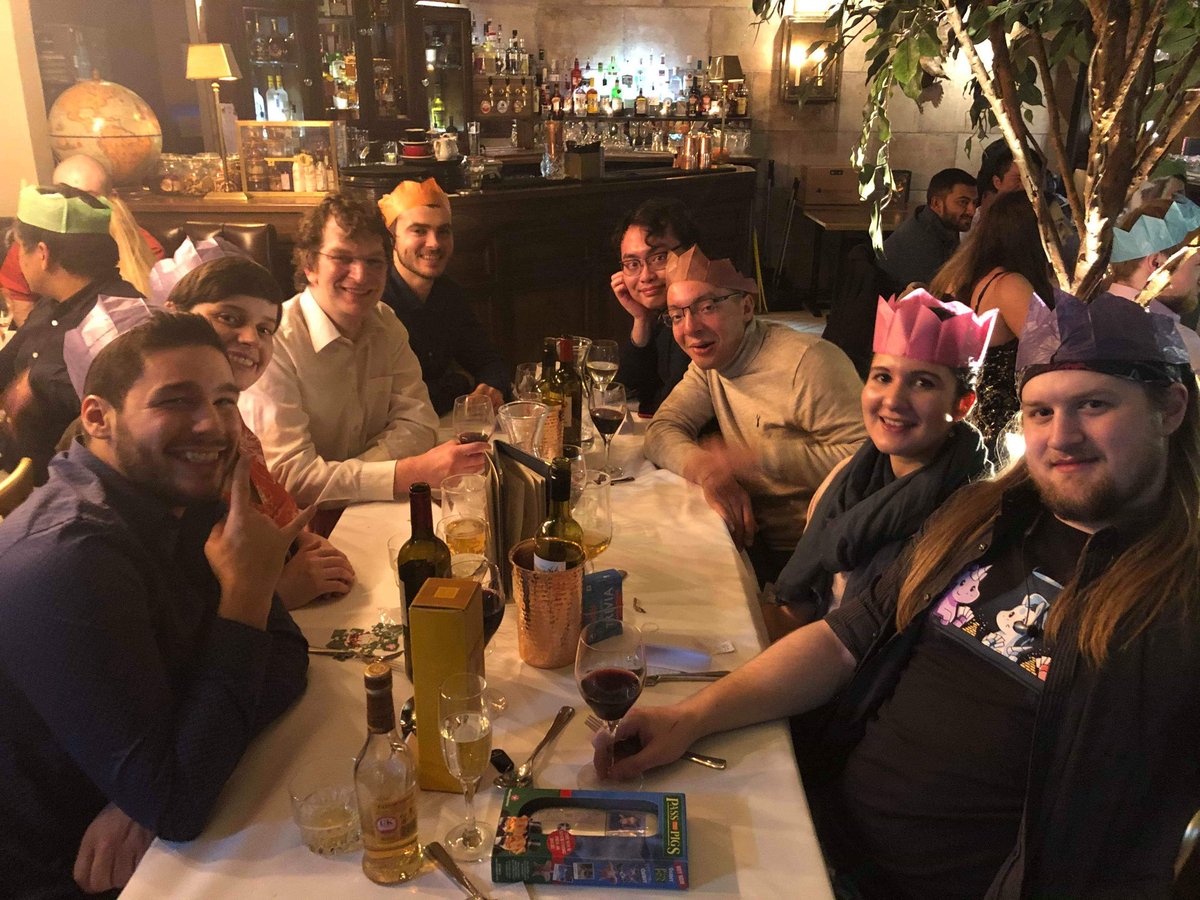 RadfordLab's tweet photo. Merry Christmas from the Radford, Brockwell, Berry and Hemsworth groups! https://t.co/UB6zuebonZ