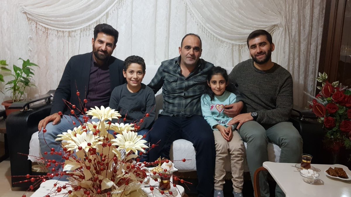 KemaleddinHora1's tweet photo. #erzurumdaveliöğretmenelele 
Veli öğretmen el ele hep birlikte geleceğe😊umudumuz, geleceğimizsiniz.  @ziyaselcuk @adnanboyaci @Erzurum_Mem @skaygusuz @horasanmem25 @karakurt_36 https://t.co/nnhId7m6IT