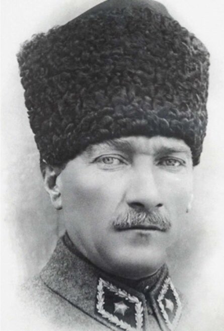 Paşam!!!
Evladımla beraber senin yolun yolumdur ... hepberaber izindeyiz
#KemalizmŞereftir