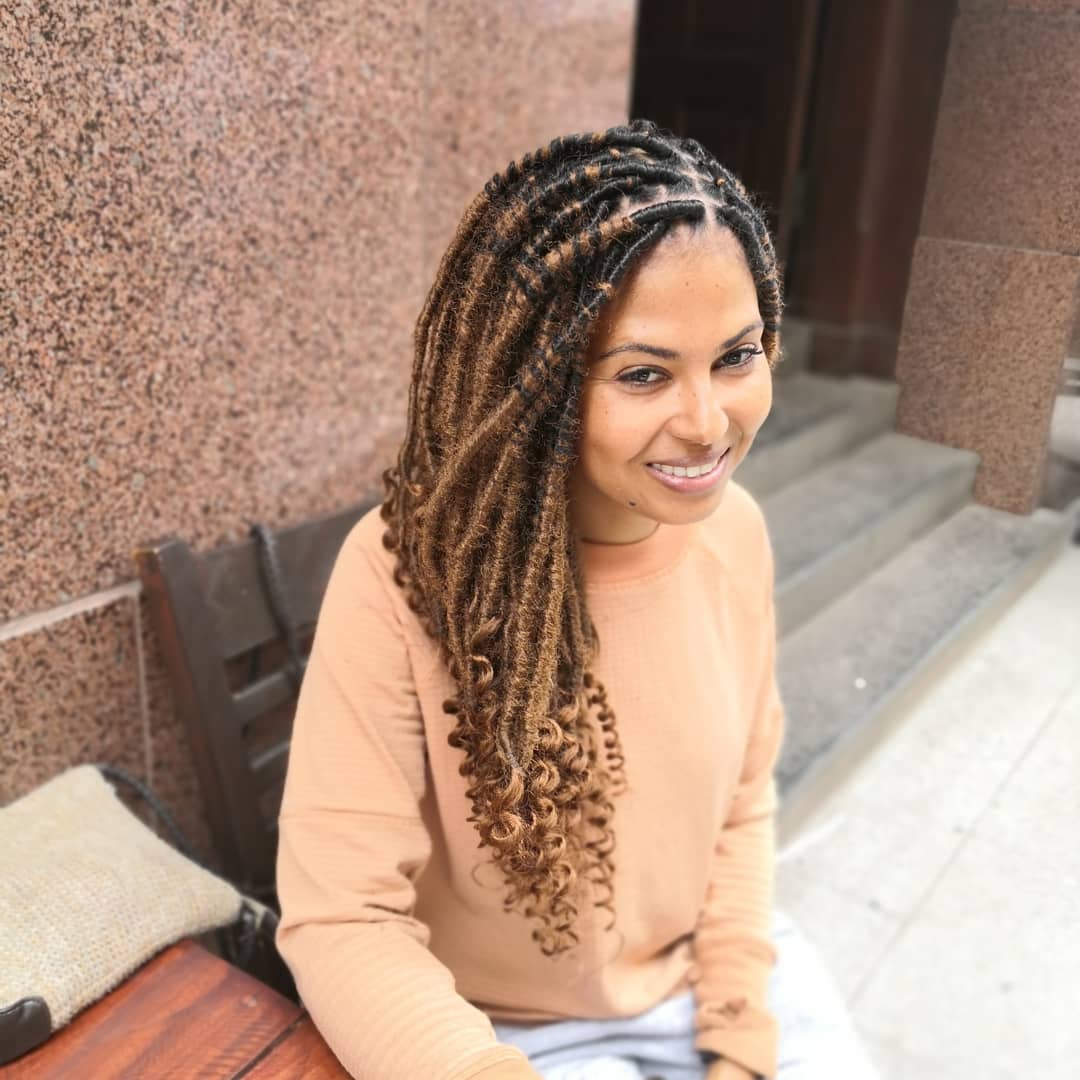 indalonubianN's tweet photo. Goddess locks for a Nubian queen ๐๐๐ #FauxLocks #GoddessLocks #DedicateThursdayToLocks #PeopleOfIndalo
Get these locks from R750 shoulder length, 950 bra length and 1300 waist length includes wash and extensions. https://t.co/MZV7D4EYZK