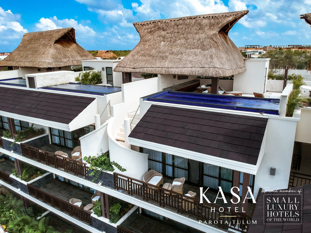 KASAHotelParota's tweet photo. This is the ideal place for an incredible vacation, right?😍 
.
What are you waiting for? Come and enjoy the peace and tranquility your spirit needs! 🌴 https://t.co/tBhCPEiT2D
.
#beautiful #nature #pool #picoftheday #vacation #luxury #relaxing #adventure #love #tropical #roof https://t.co/Qydde8aKs0