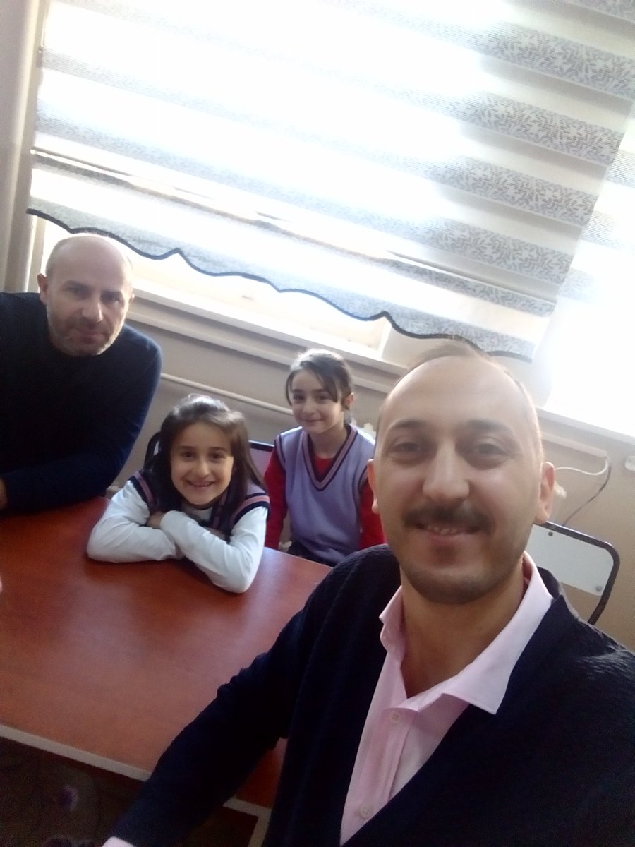 ibrahimhakkiilk's tweet photo. Çocuklarımız öğretmenlerini misafir etti #erzurumdaveliöğretmenelele
@tcmeb @ziyaselcuk @safran1958
@hmzaydg @adnanboyaci
@ErzurumValilik @Erzurum_Mem @skaygusuz @PasinlerMEM @KenanKAYAtrtm @UgurBNGL https://t.co/6uJDG4KKcJ