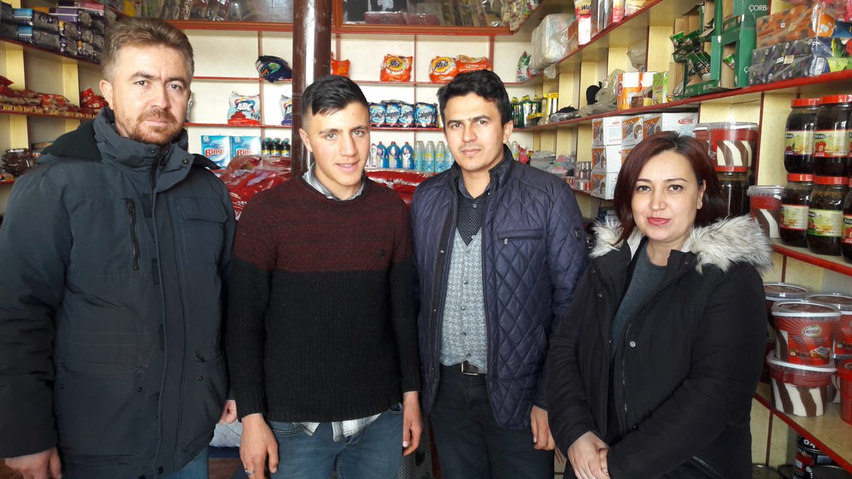 tekmananadolul1's tweet photo. Eğitim ve öğretimde uygulanacak yol, bilgiyi insan için fazla bir süs, bir zorbalık vasıtası, yahut medeni bir zevkten ziyade maddi hayatta muvaffak olmayı temin eden pratik ve kullanılması mümkün bir cihaz haline getirmektir.@skaygusuz @MemTekman  #erzurumdaveliöğretmenelele https://t.co/scvGcaEW9m