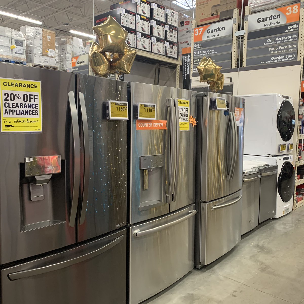 k_bailey93's tweet photo. Special savings on last minute purchases for home appliances here at the Ithaca Home Depot! Take us home today prices!! #twithaca #homedepot #christmasdeals #savings @DavidBalta4 @vcmarz @cwilmot81 @SRaymond1263 https://t.co/FGih4ymcmx