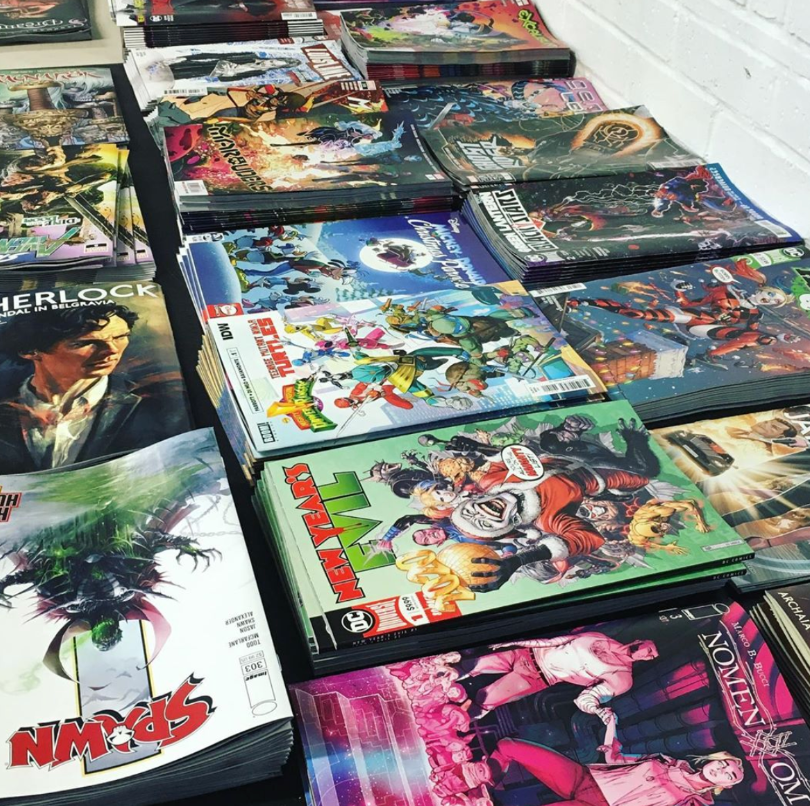 UrbanUnionArl's tweet photo. Calling all last-minute Christmas shoppers: @wildwestcomics has you covered! Comics, games and pop culture merch are yours for the gifting 🎁 #arlington #dtarlington https://t.co/8zU6vUKTmz