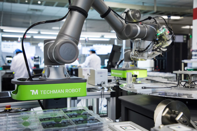 EngineeringEX's tweet image. .@techmanrobot unveils new arm, #factorymanagement software | bit.ly/34IXmEo