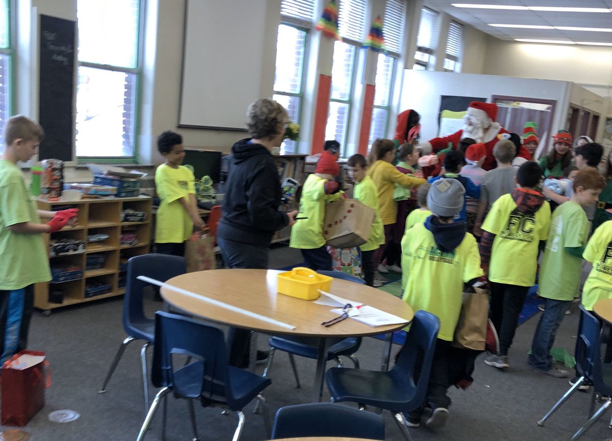 buildershe's tweet photo. “Where is Principal Lynds?” Found her! AND...Santa @TrafalgarPS   Thank you, Santa &amp; Forest City Volleyball @Go_FCVC for the generous gifts! Thx also to @ClarkeRoad leadership class for joining in on the fun @TVDSB #builderCOStvdsb #perfectSOtiming https://t.co/rejqoTtwCH