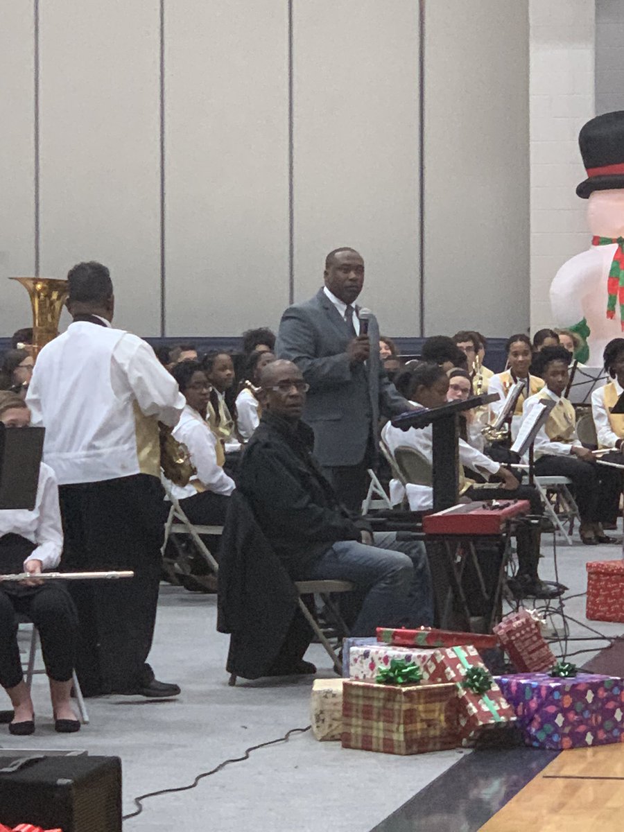 crossing_park's tweet photo. 🦅🦅🦅🦅🦅🦅🦅🦅🦅🦅🦅🦅🦅 
We were thrilled to host @FloydMagnet Winter Band concert! You all did a superb job. We look forward to future partnerships with such great people. https://t.co/8yGp1W5pKv
