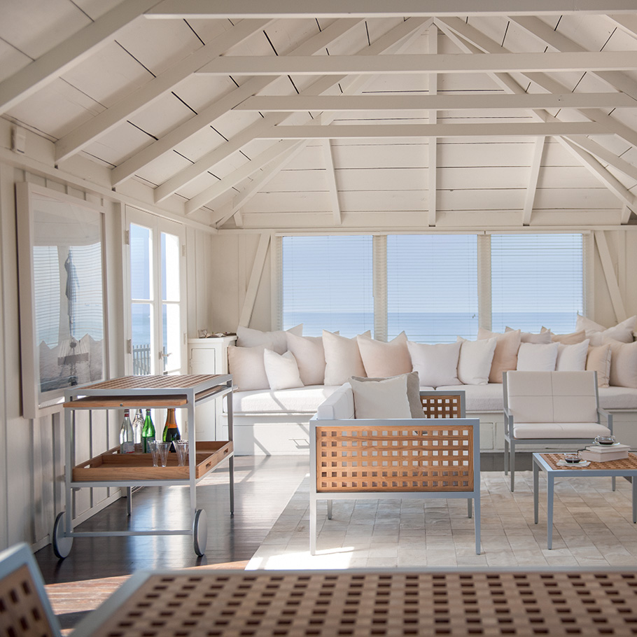 janusetcie's tweet image. Make a sophisticated statement both indoors and out with the Hatch collection, designed by Michael Vanderbyl.

#janusetcie #michaelvanderbyl #exteriordesign #interiordesign