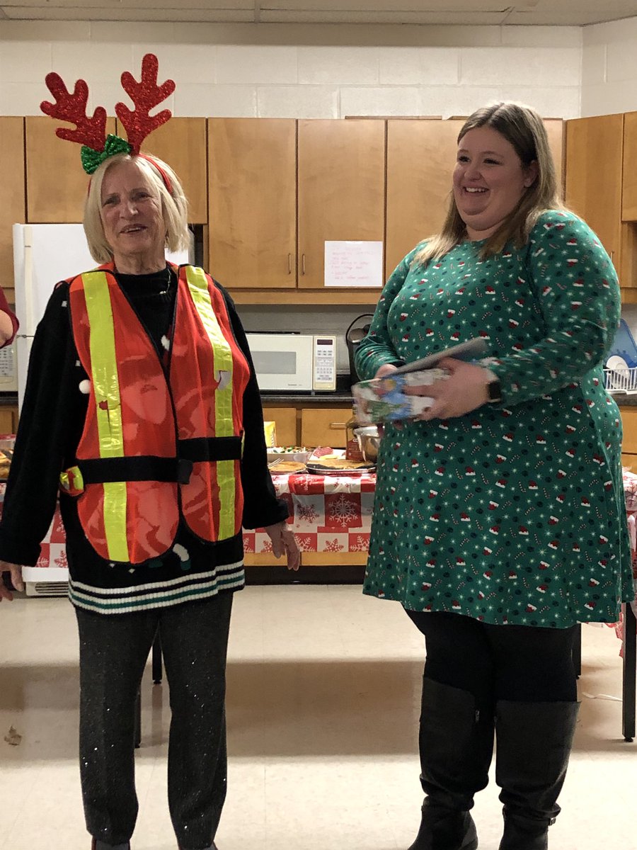 We were so lucky to have you at RHL and you will be deeply missed❤️⁦<a href="/RHL_Inspire/">Robert H Lagerquist</a>⁩ ⁦<a href="/miss_ford_/">Mrs. Boudreau</a>⁩