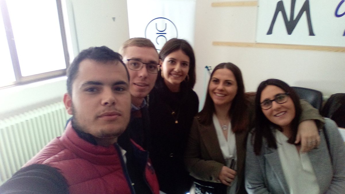 UnitauroS's tweet photo. Un año en pista de aterrizaje...
Pronto empezaremos a despegar.
#ractu https://t.co/nd81K1x1se