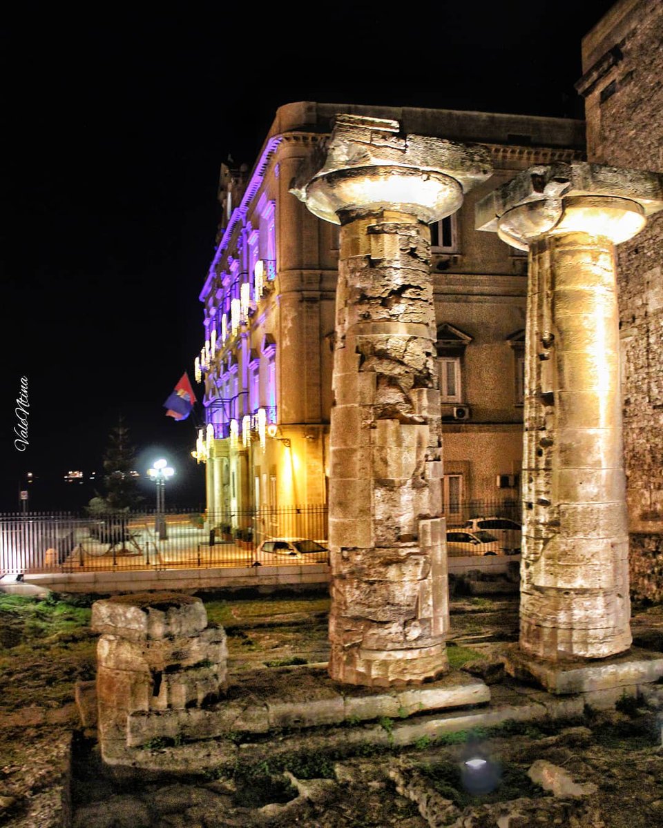 Madeintaranto's tweet photo. Felice serata a #Taranto 😊
Piazza Castello, resti del tempio dorico 

Complimenti a Valentina 

#Puglia #Madeintaranto https://t.co/nN0r9F9ne8
