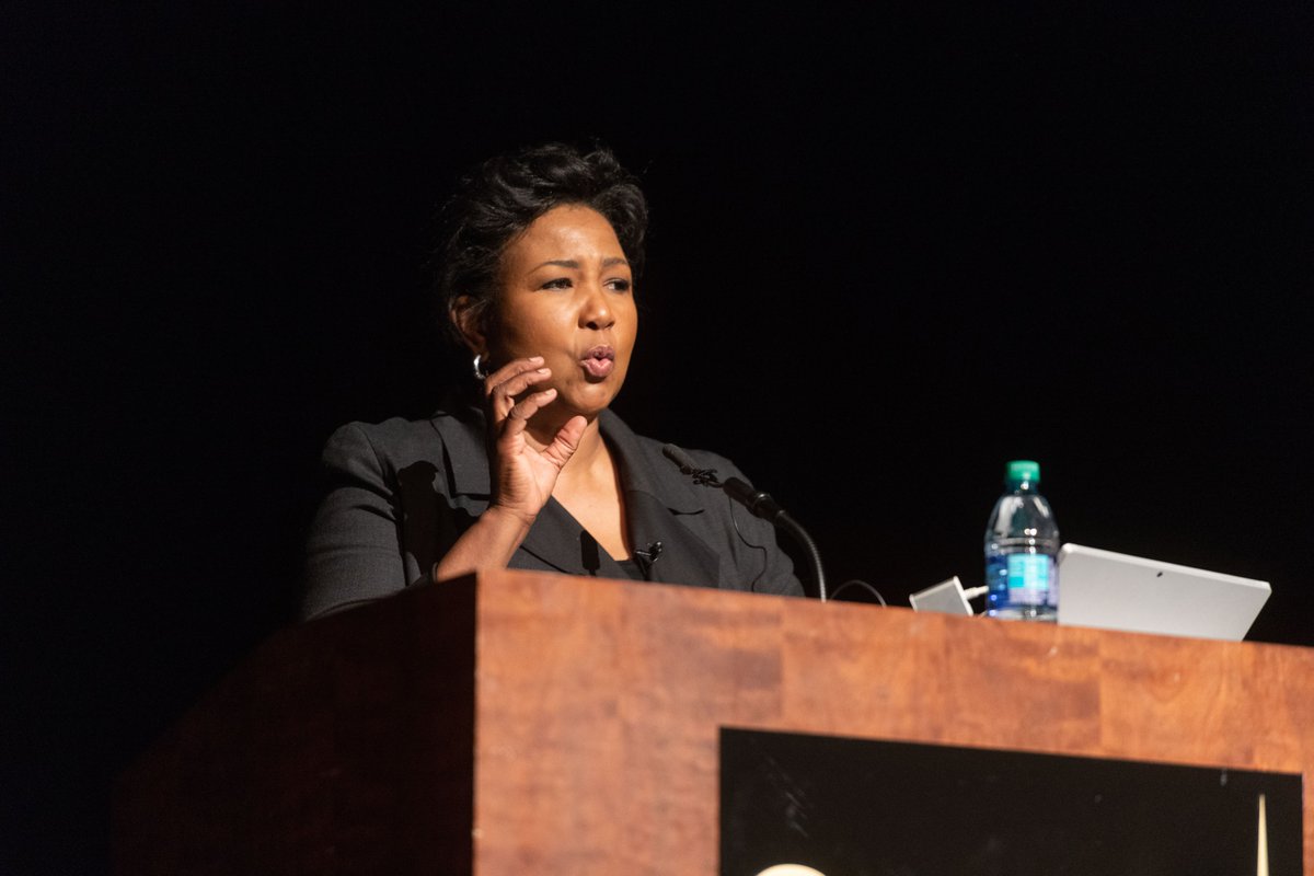 GTSCPC's tweet photo. Please fill out the speaker and comedian survey so we can get your opinion on who to bring to GT in the Spring!! https://t.co/1Qdn8E7e9J 

Here are some pics from last year feat. Jay Pharoah and Mae Jemison! https://t.co/gYuTYHAzpC