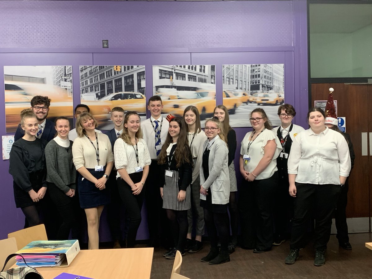 WalesSixth's tweet photo. A great photo from the peer mentor Christmas party today 🎄🎅🏼 @WalesHigh https://t.co/OAYcd37GDb