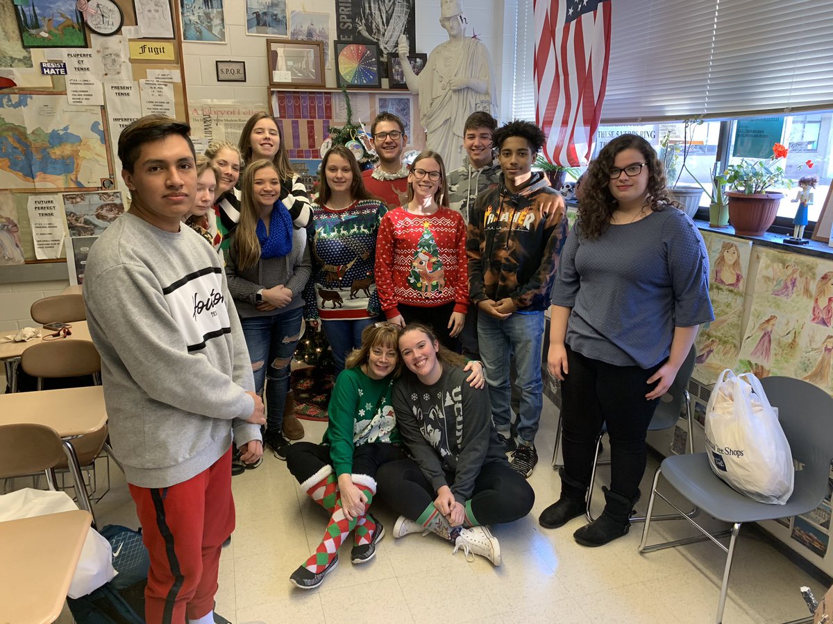 BCHSmagistra's tweet photo. Io Saturnalia! #BCHSLatin students are celebrating this ancient midwinter festival in honor of the god Saturn the way the Romans did. #Saturnalia #LatinRocks https://t.co/qCJw9Idm0S