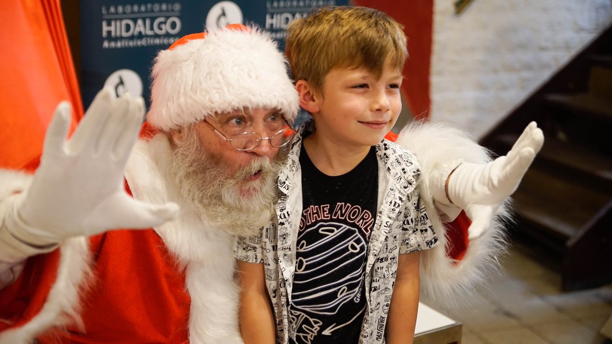 LabHidalgo's tweet image. ♥️🎅 Celebramos la Navidad 🎅♥️ ¡Gracias por acompañarnos! Compartimos las imágenes de este gran momento en familia.

#LaboratorioHidalgo #NavidadHidalgo #EventoNavidad #PapaNoel #comunidadhidalgo