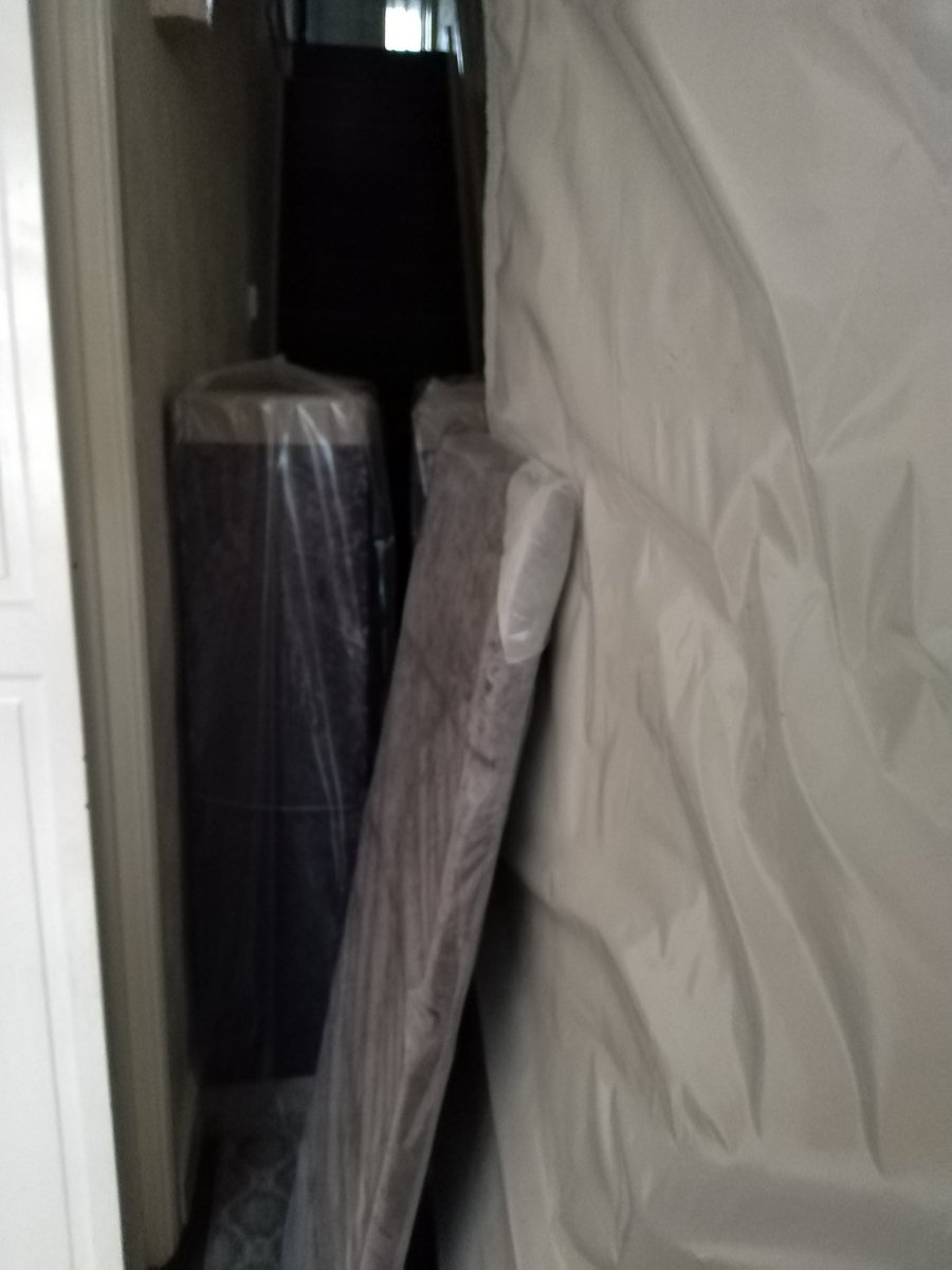 fastjetpixie's tweet photo. Thanks @LS_SupportUK for not only dumping this in my hallway but for trapping my disabled mother upstairs. The worst shopping and customer service experience of my life. https://t.co/SiRix5nabC