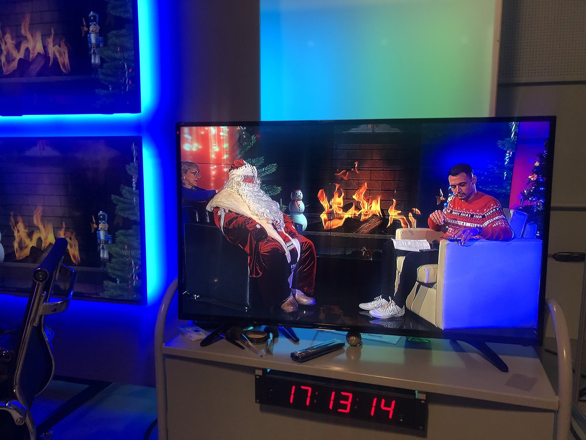 tv_levina's tweet photo. Дети, молодёжь и даже взрослые Задавали вопросы Деду Морозу во время прямого эфира у нас в группе ВКонтакте  и на канале Тольятти 24! 🎁🎉🎅 было тепло, уютно и очень весело!! @VAZTV_TLT https://t.co/bg7rurJXrO