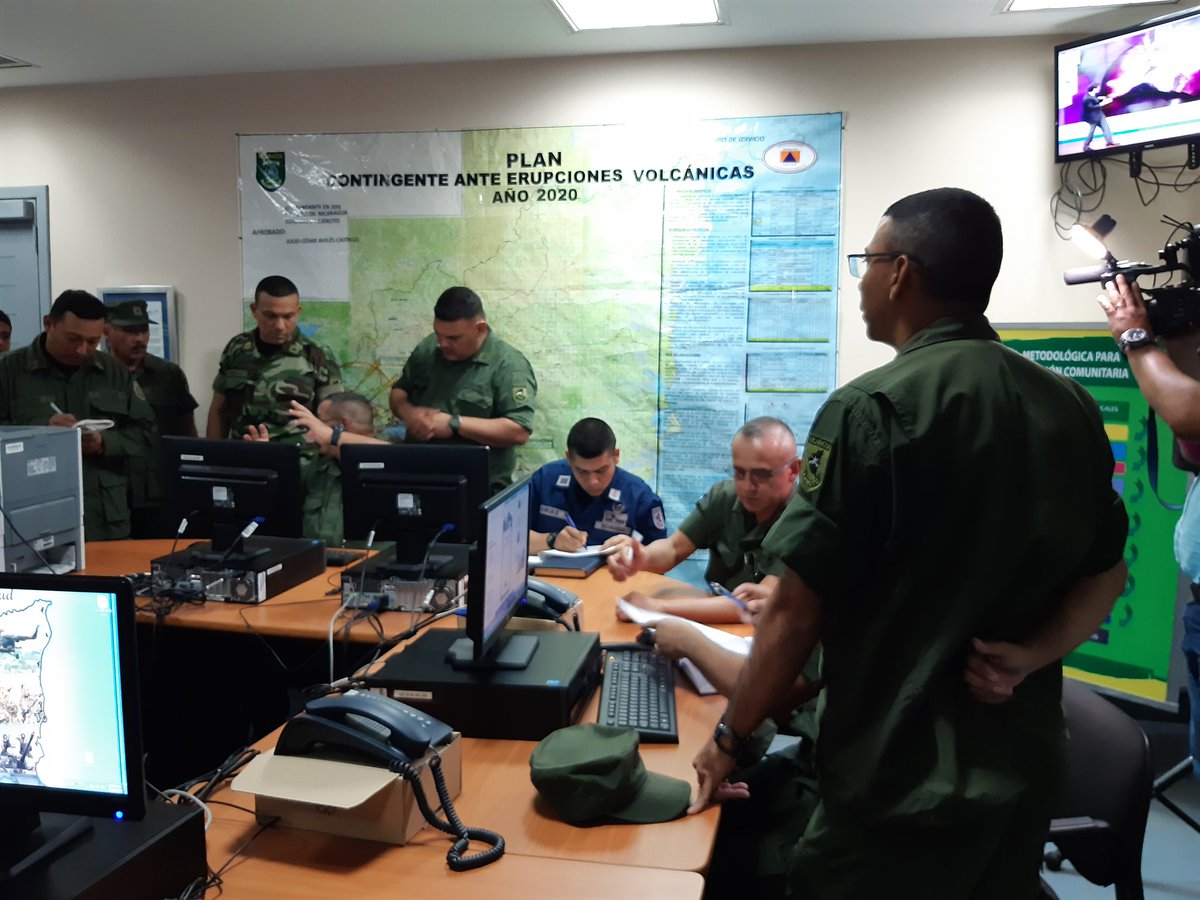 noelia_arauz's tweet photo. Centro de operaciones de desastres de SINAPRED entra en sesión ante el 4to ejercicio nacional de preparación y protección de la vida. Comisiones recopilan información para dar respuesta efectiva en las zonas afectadas por sismos. 

#UnidosEnVictorias 
#SINAPREDSomosTodos https://t.co/XCRKFOXoa2