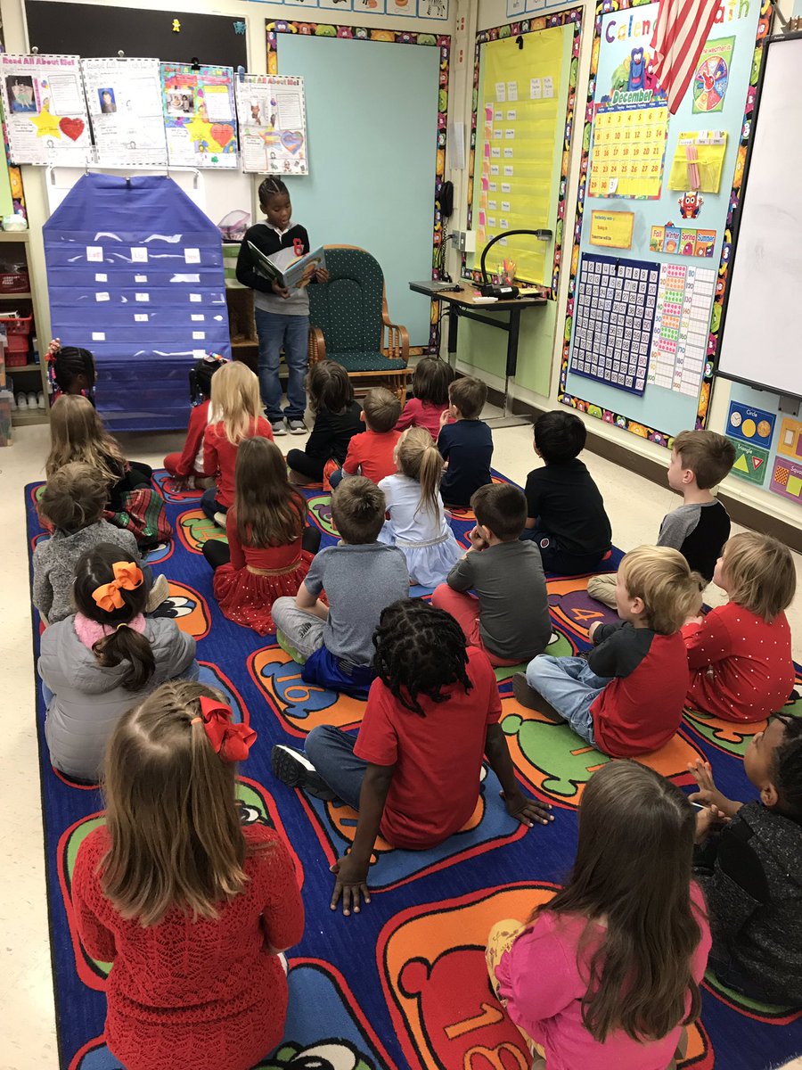 MrsEwingJBW's tweet photo. We had a guest reader from Mrs. Clune’s class today! Jade’s brother did a great job reading Llama Llama Holiday Drama. https://t.co/j1dGnjtdbP