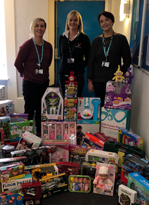freshvisionsuk's tweet photo. A huge thanks to everyone that donated toys to us from @_NovusSolutions &amp; @optivohomes 👏

These will make their way to our domestic abuse counselling service 'First Steps' &amp; enjoyed by child survivors of domestic abuse across Kent.

Over £800 worth of new toys were collected! 😍 https://t.co/5VNemyu2l4