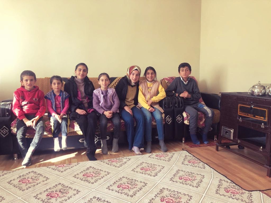 CogenderO's tweet photo. Gözlerindeki ışıltı  hem gönlümüzü  hem de geleceğimizi  aydınlatacak. 
#erzurumdaveliöğretmenelele
@tcmeb @ziyaselcuk @safran1958
@hmzaydg @adnanboyaci
@ErzurumValilik @Erzurum_Mem @skaygusuz @PasinlerMEM 
@KenanKAYAtrtm 
@UgurBNGL https://t.co/KvkncOsLZ7