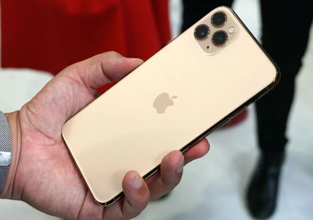 dailyfreeiphone's tweet photo. We are giving away a brand new iPhone. Enter now and complete a simple sign up for a chance to win an iPhone 11 Pro Max. Go To The Link:https://t.co/NoTcvOJBYj
#iphone11promax #iphonex #apple #winiphone11pro #iphone11giveaway #freeiphone11
YouTube video: https://t.co/v9QeX4mBKj https://t.co/OQwJJ8cvQh