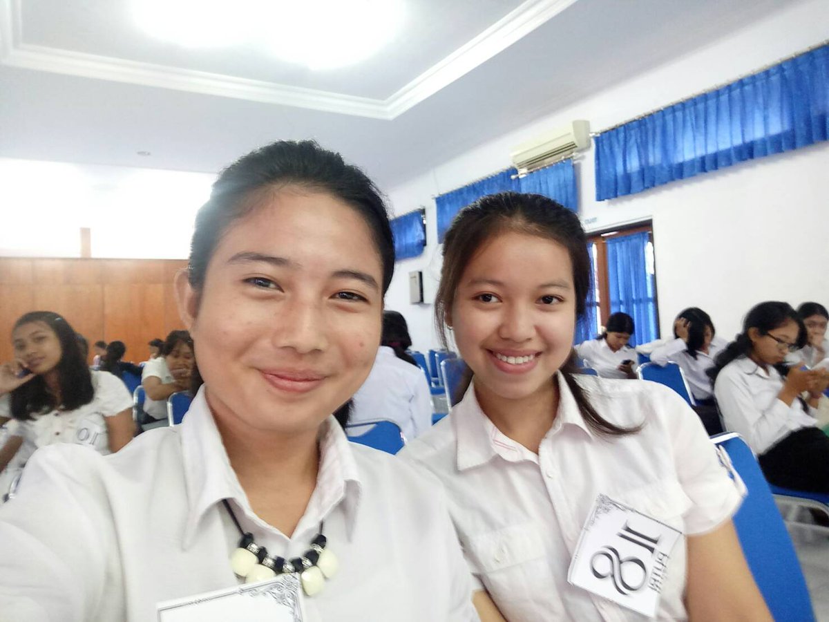 dekuti's tweet photo. funniest bestieeee evr
#nowandthen
#2017vs2019 https://t.co/LpTOqmyjQ6