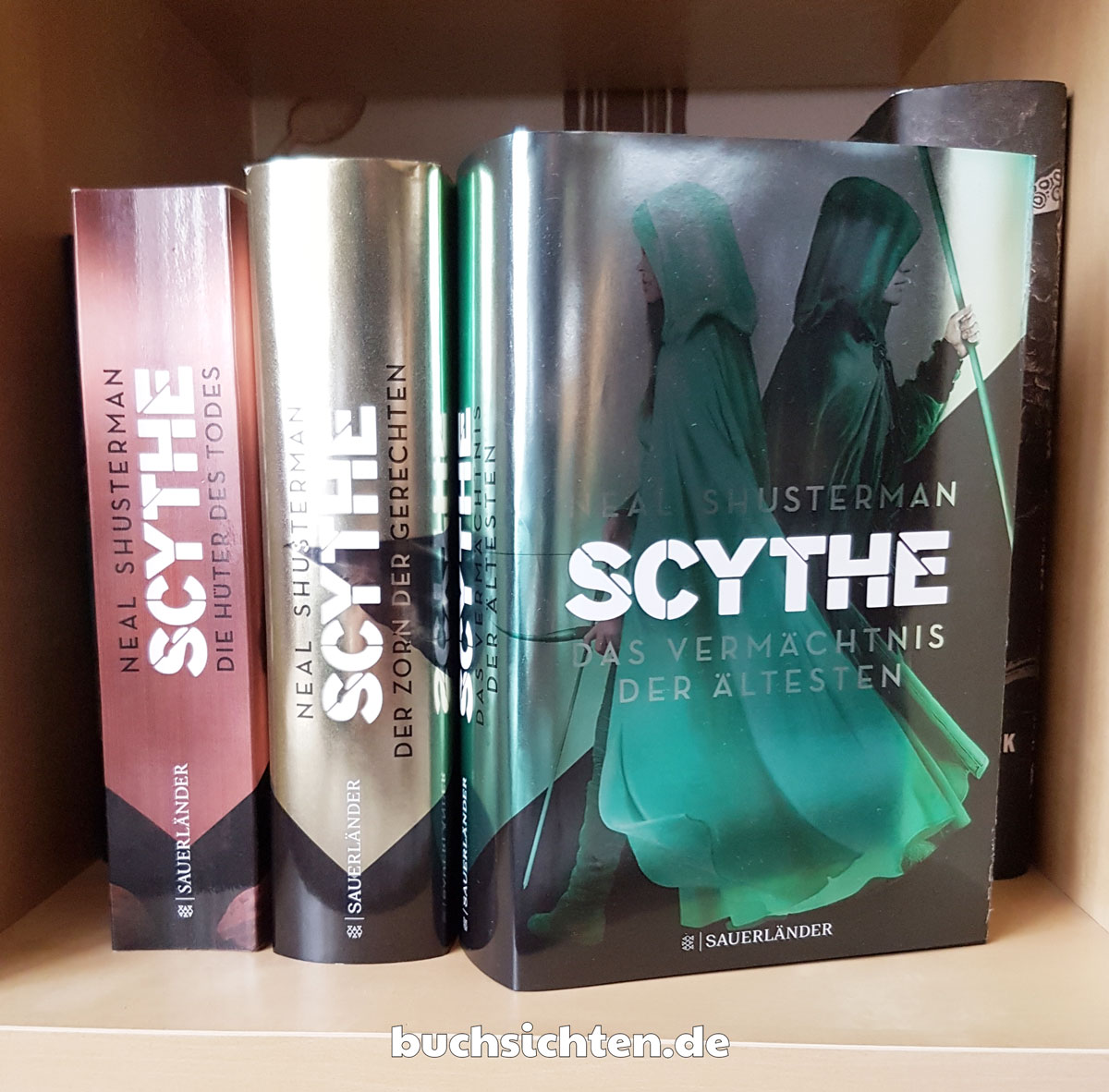 [Werbung] *Ingrid "Scythe - Das Vermächtnis der Ältesten" von Neal Shusterman ist der Abschluss der dystopischen Trilogie und ein Muss für alle Scythe-Fans! Meine Rezension:  buchsichten.de/2019/12/rezens… @Fischer_Presse