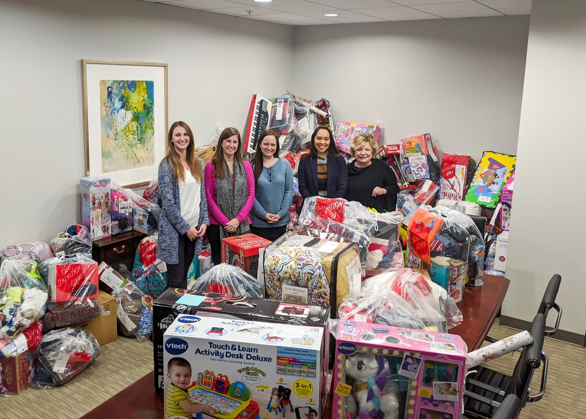 lincolnpropco's tweet photo. We're counting down to #Christmas with a week of holiday highlights! First up, check out the incredible donations collected in NorthWinds' #AngelTree drive. Thanks to their generous tenants, we were able to sponsor 120 angels, including children and seniors #HappyHolidays #LPCATL https://t.co/gU2F1Q8VuK