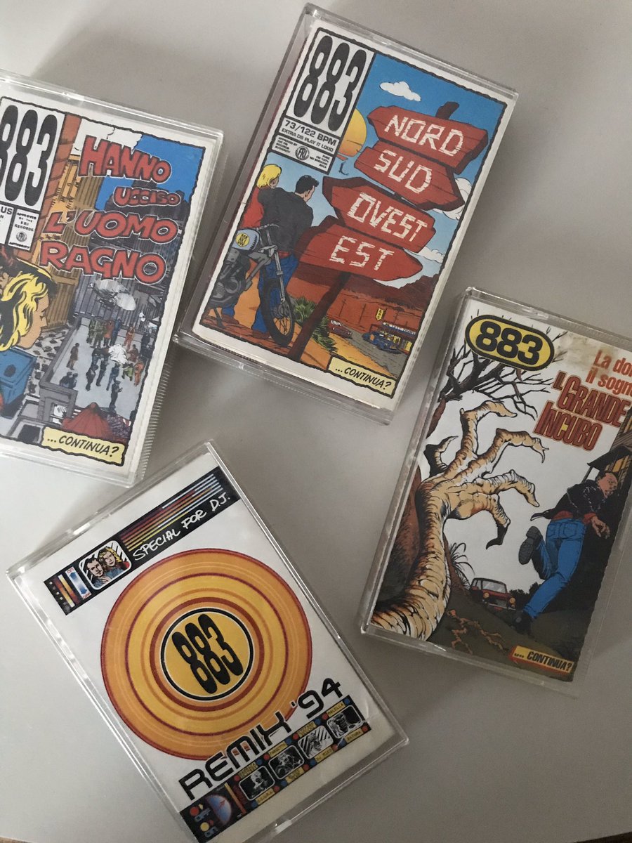 marcolvr's tweet photo. E all’improvviso ti rendi conto di essere “diversamente giovane” #vintage #old #altrocheicd #chenesannoi2000 #maxpezzali https://t.co/Jx6zQGv7w4