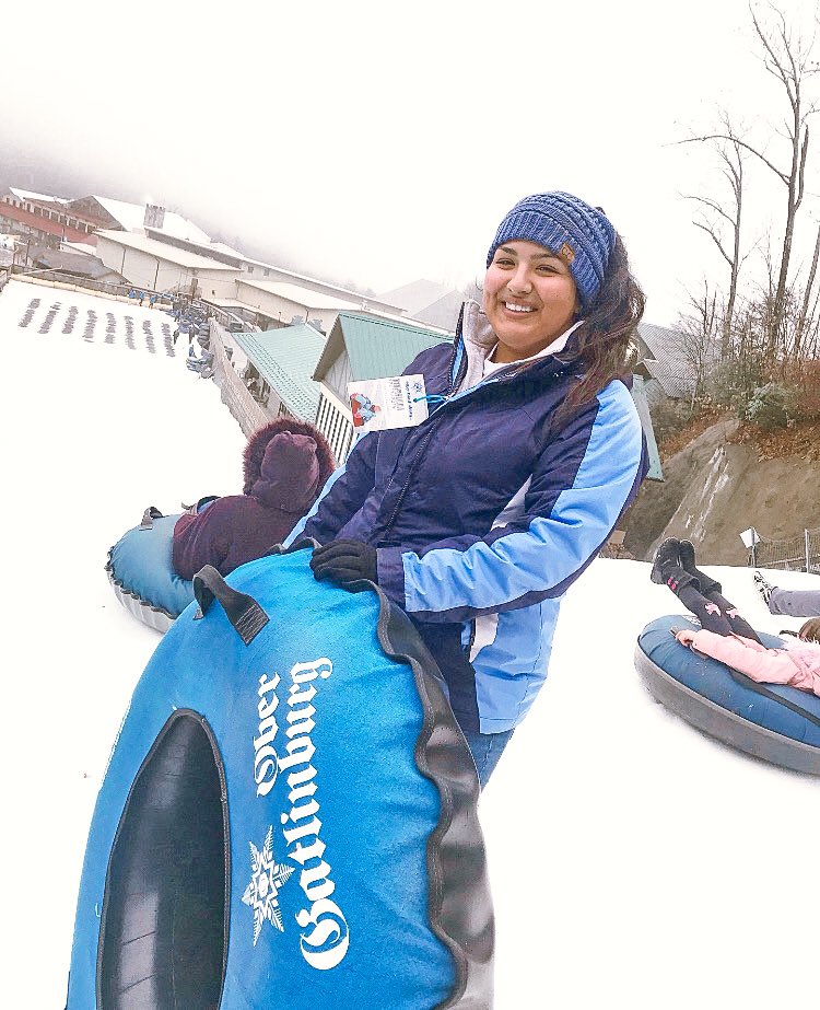 ⓢⓝⓞⓦ jealous of our sisters at the Greek Wide Retreat☀︎☼
#pictureyourselfpanhellenic #sfa23